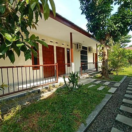Express O 91578 Villali Jogja Yogyakarta Bagian luar foto